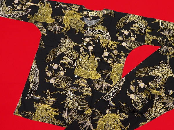 義若オリジナルの鯉口シャツとダボシャツ　金彩鶴亀（黒金）